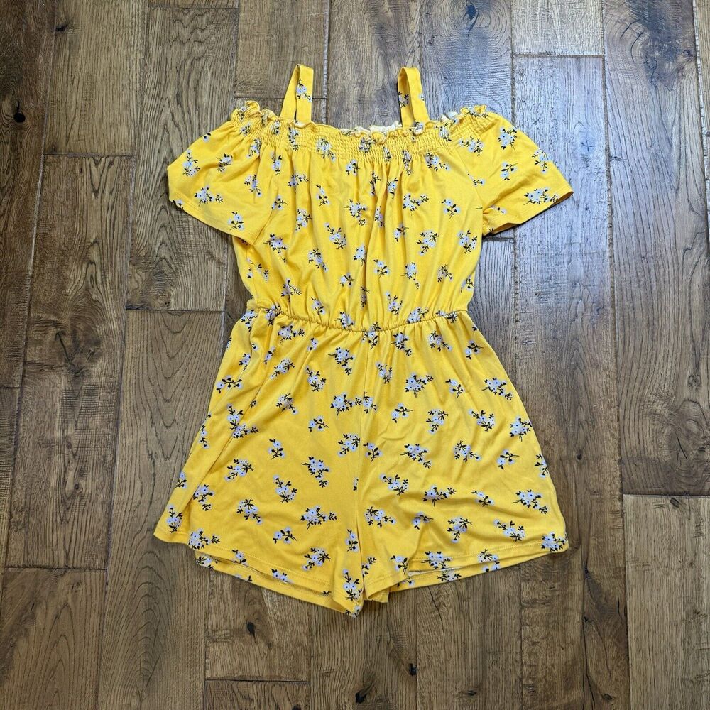 Lot of 9 Girls Size Large 10/12 Clothing Tops, Overalls, Sweater, Pajamas, Swim - Picture 3 of 14